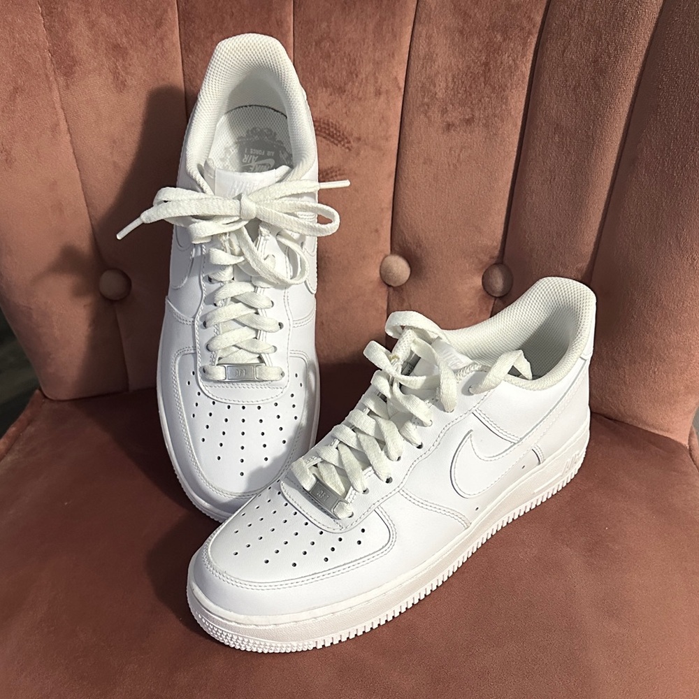 Womens Nike Air Force 1 '07 BRAND NEW Triple White Leather